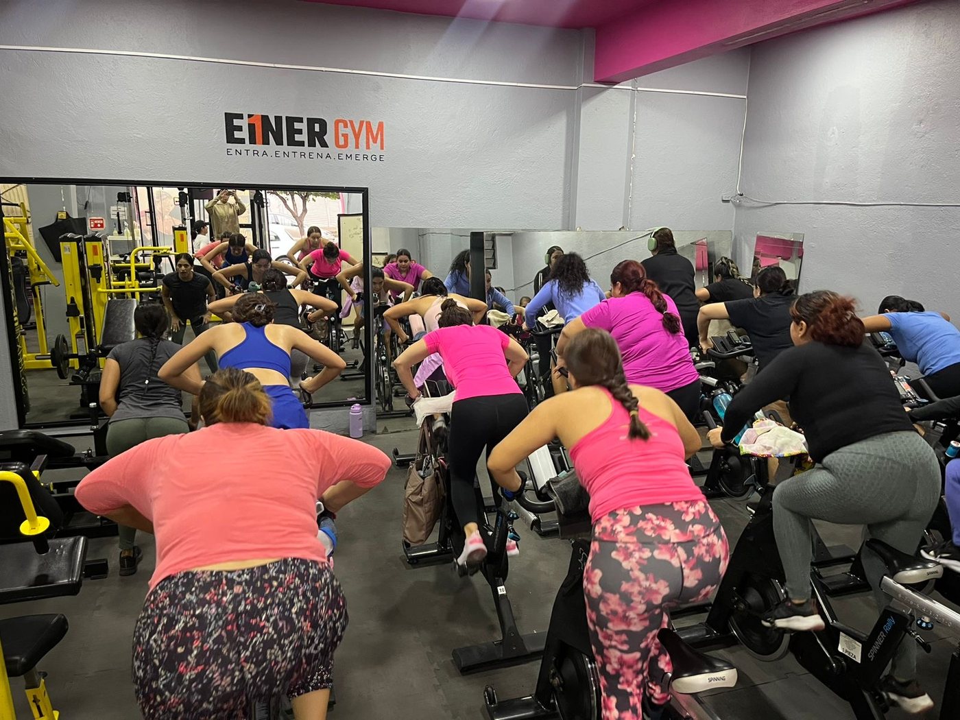 EINERGYM Ladies — instalaciones